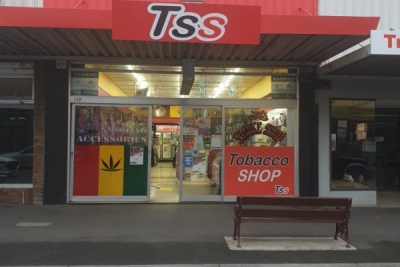 Tobacconist / Freehold In Maryborough (JASW0036)