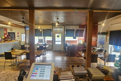 Charming Highway Café on Northern Highway (AP2501)