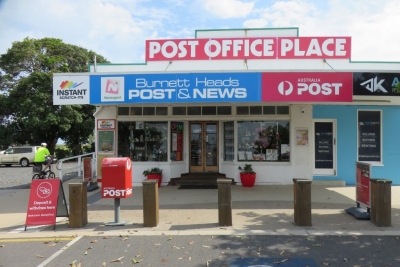 Burnett Heads Post and News (SP2522)